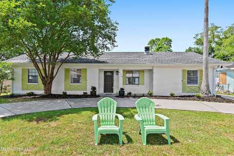 414 Demontluzin Avenue, Bay Saint Louis, MS 39520