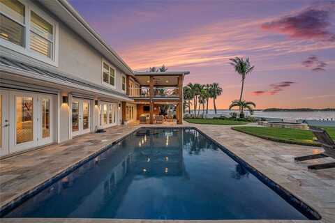 8488 35TH AVENUE N, Saint Petersburg, FL 33710