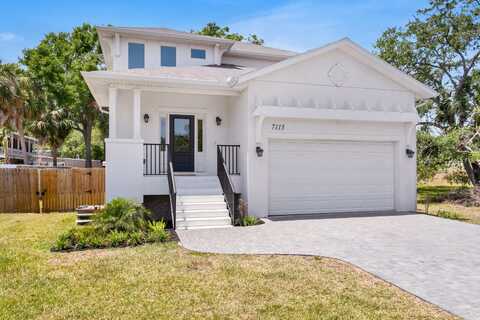 7113 S KISSIMMEE STREET, TAMPA, FL 33616