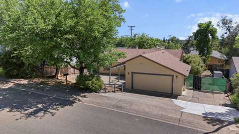 2831 Camulos Way, Redding, CA 96002