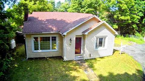 1 Carol Court, Potsdam, NY 13676