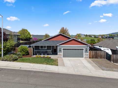914 Sellwood Drive, Eagle Point, OR 97524