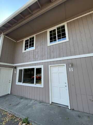 1215 W MAIN Street, Medford, OR 97501