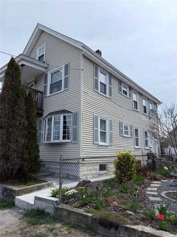 20 Lakeview Avenue, Pawtucket, RI 02860