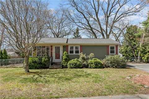 93 Sefton Avenue, Warwick, RI 02889