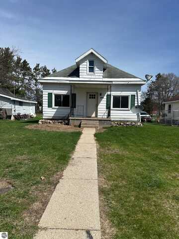 14382 Rainbow Avenue, Kaleva, MI 49645