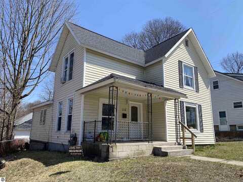 218 N Simons Street, Cadillac, MI 49601