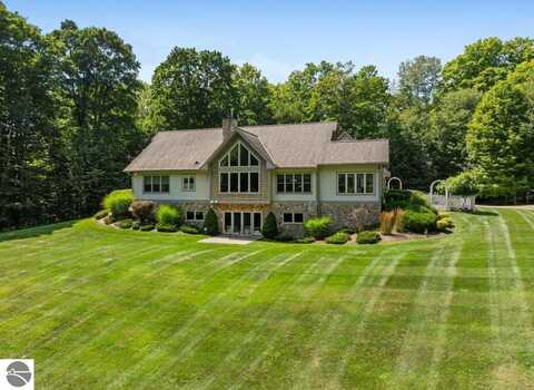 1750 Forest Ridge Trail, Charlevoix, MI 49720