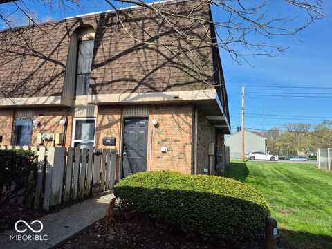 7368 Country Brook Drive, Indianapolis, IN 46260