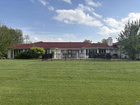 1200 SW 29th ST, Topeka, KS 66611