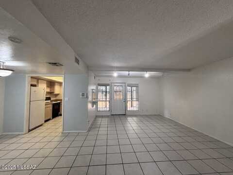 1531 E Prince Road, Tucson, AZ 85719