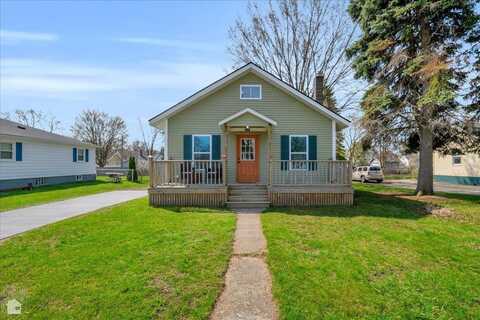 1418 Division, Port Huron, MI 48060