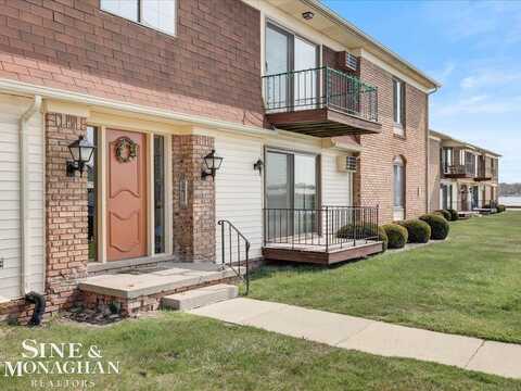 1900 River B7, Marysville, MI 48040