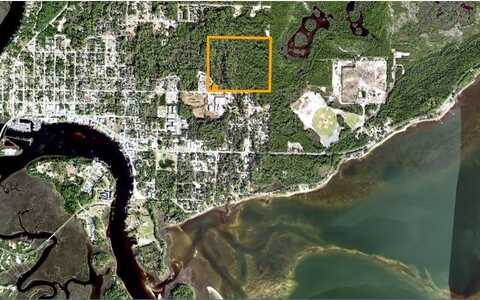 Gray Avenue, Carrabelle, FL 32322