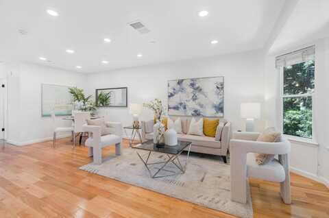 935 La Mesa TER G, SUNNYVALE, CA 94086