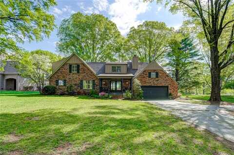 485 Ivy Circle, Bermuda Run, NC 27006