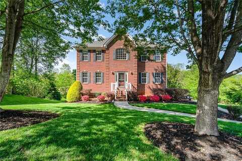 135 Lonetree Circle, Advance, NC 27006