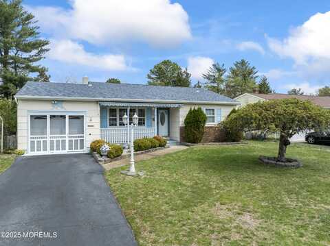 859 Edgebrook Drive N, Toms River, NJ 08757