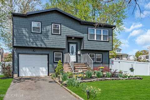 5 Avenue B, Port Monmouth, NJ 07758