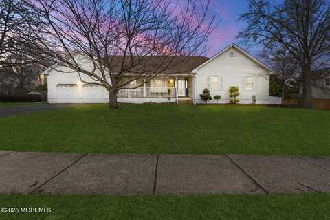 8 Cross Farms Road, Jackson, NJ 08527