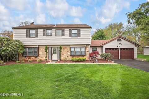 14 Ogden Lane, Manalapan, NJ 07726