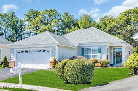 65 Spring Valley Drive, Lakewood, NJ 08701