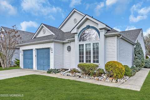 13 Manchester Court, Jackson, NJ 08527