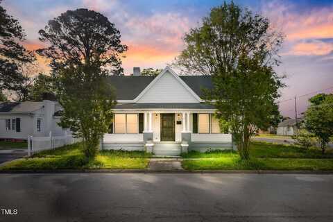 302 N Sumner Street, Selma, NC 27576