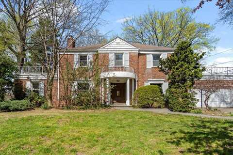 40 Hawthorne Lane, Great Neck, NY 11023