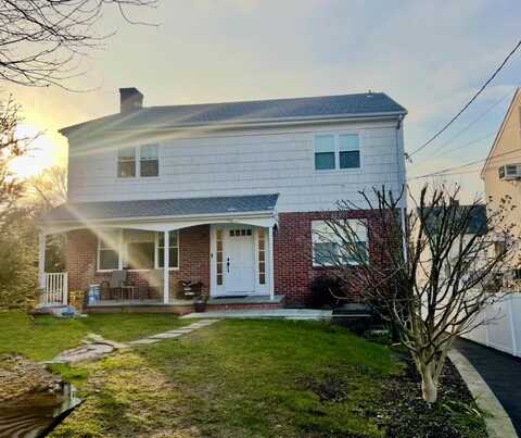 32 Arther Street, Greenwich, CT 06831
