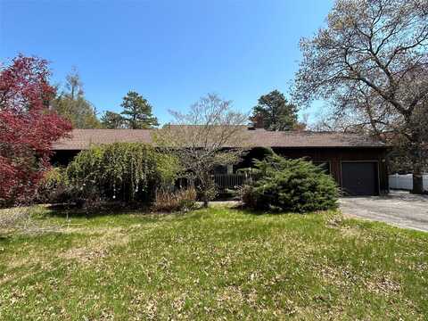 157 A Chestnut Street, Mount Sinai, NY 11766