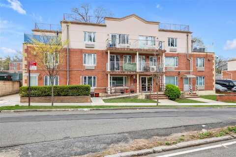 65-06 Grand Central Parkway, Forest Hills, NY 11375