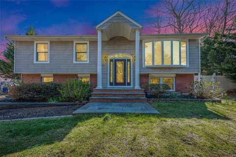 29 Fairway Drive, Rocky Point, NY 11778