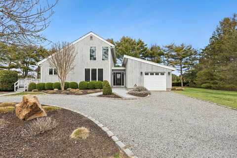 39 Tanners Neck Lane, Westhampton, NY 11977