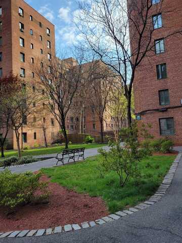 1503 Metropolitan Avenue, Bronx, NY 10462
