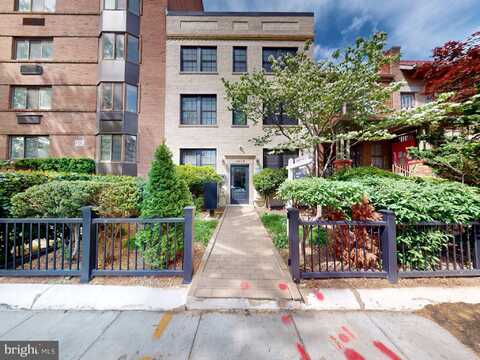 1821 T STREET NW, WASHINGTON, DC 20009