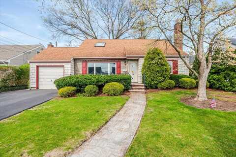 70 Ambrose Avenue, Malverne, NY 11565