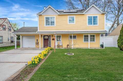 9 Prentice Road, Levittown, NY 11756