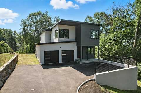 123 N Riverside Avenue, Croton on Hudson, NY 10520