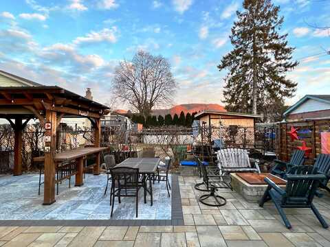 1 Vine Street, Beacon, NY 12508