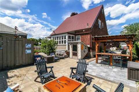 1 Vine Street, Beacon, NY 12508