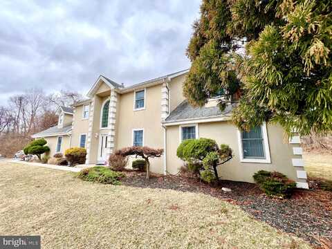 3066 PRICETOWN ROAD, TEMPLE, PA 19560