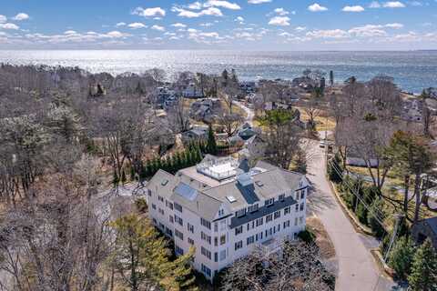 8 Arlington Avenue, Kennebunkport, ME 04046