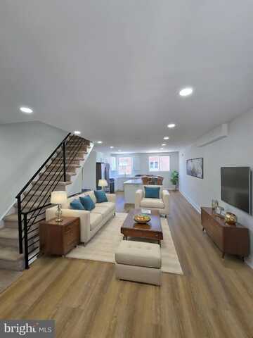 1055 E CHELTENHAM AVENUE, PHILADELPHIA, PA 19124