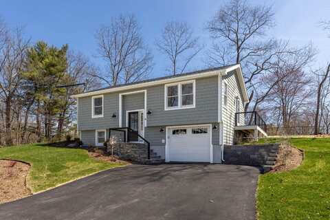 26 Oak Terrace, Kittery, ME 03904