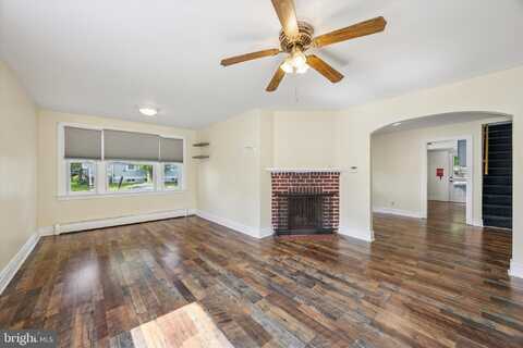 20 W FORRESTVIEW ROAD, BROOKHAVEN, PA 19015