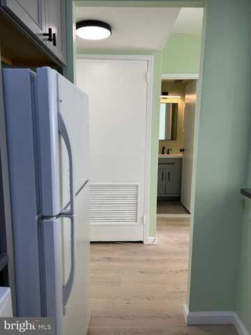 3100 S MANCHESTER STREET, FALLS CHURCH, VA 22044