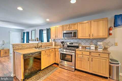 3273 MOUNTAIN LAUREL LOOP, DUMFRIES, VA 22026