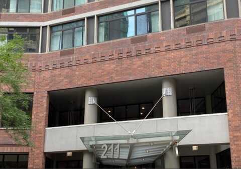 211 E OHIO Street, Chicago, IL 60611