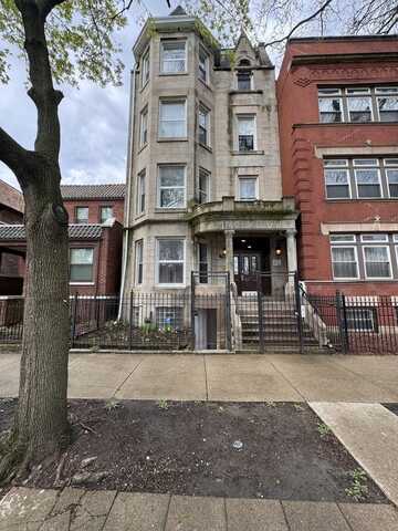 3550 S King Drive, Chicago, IL 60653
